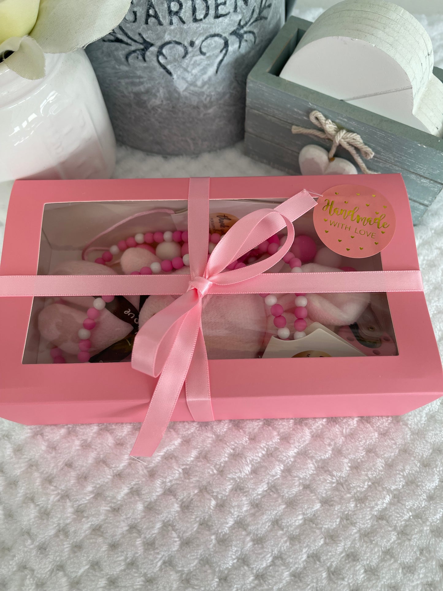 Reborn doll and child, bracelet, necklace, dummy clip & small teddy gift box
