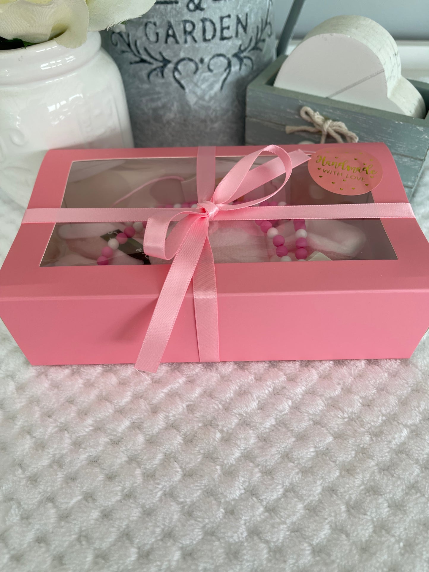 Reborn doll and child, bracelet, necklace, dummy clip & small teddy gift box