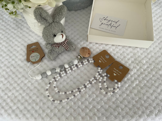 Reborn doll and child, bracelet, necklace, dummy clip & small teddy gift box