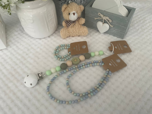 Reborn doll and child, bracelet, necklace, dummy clip & small teddy gift box