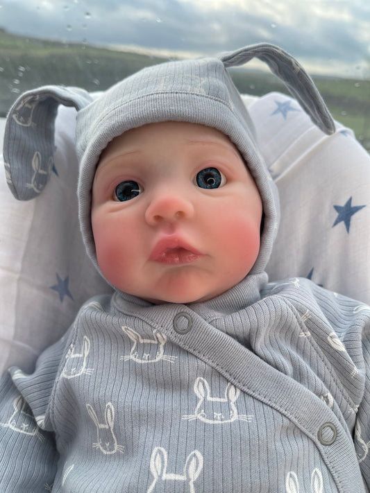 Reborn realistic weighted baby doll